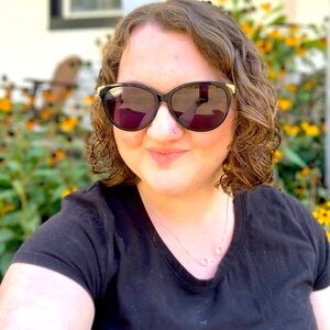 Meet your Posher, Jacqueline